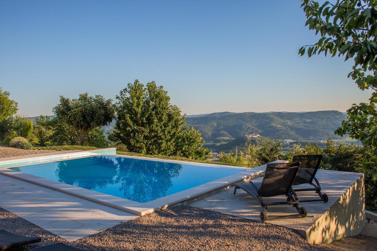 Apartment Finderli — 4-Star Luxury Hotel in Buzet, Croatia