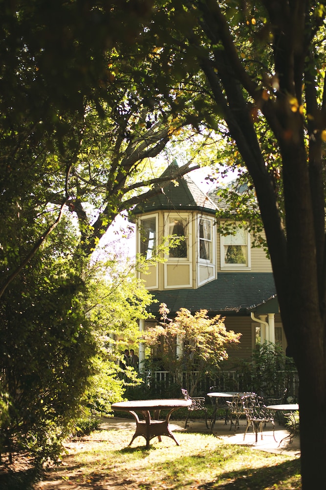 The Sanford House Inn & Spa - photo 59
