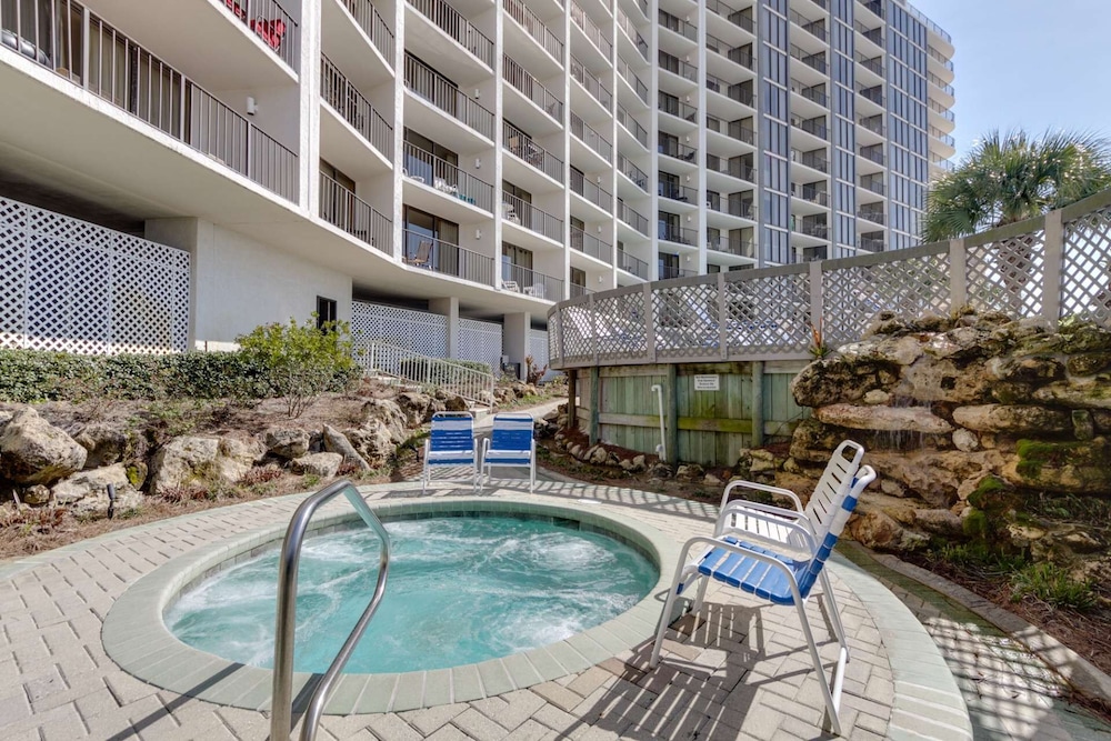 Edgewater Beach Resort Tower 3 811 - photo 24