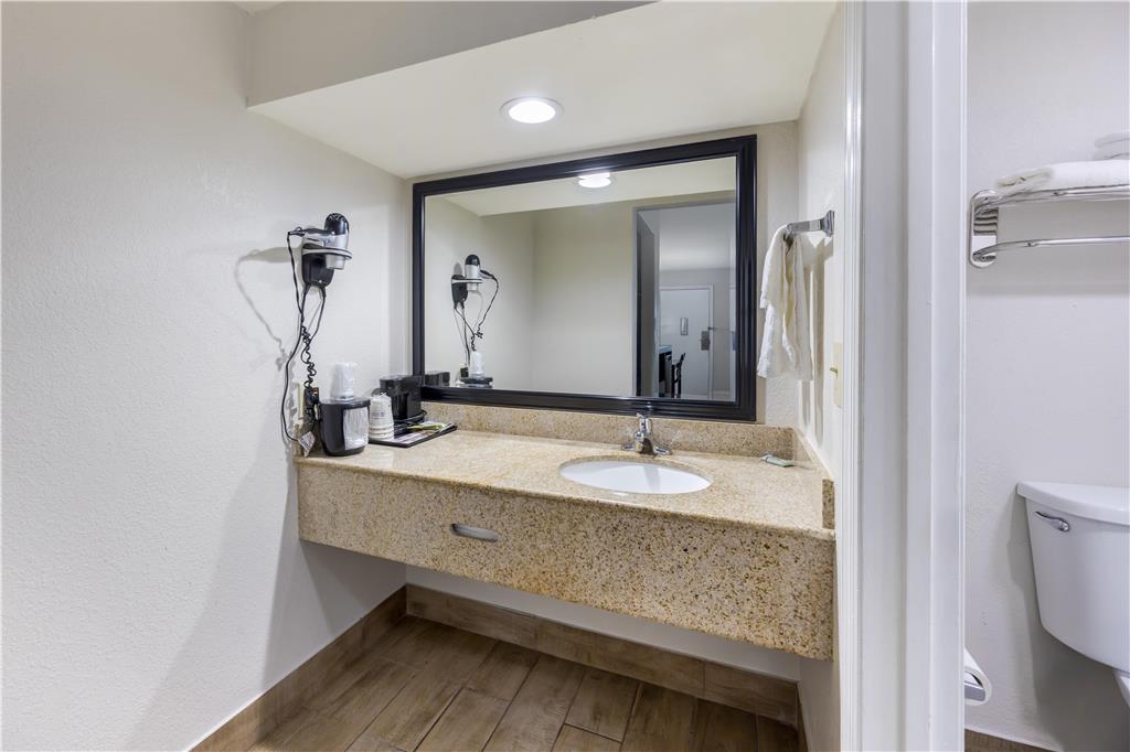 Best Western Fairwinds Inn - photo 26