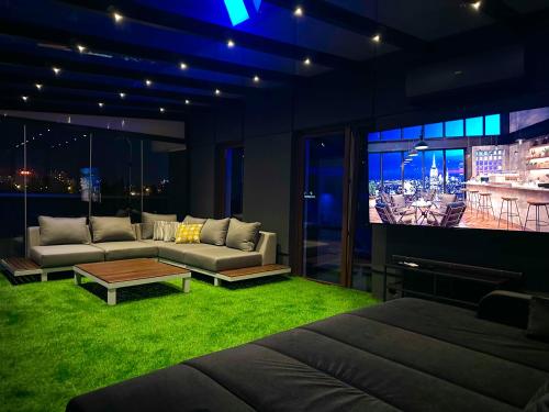 Luxury Apartament Z Dużym Tarasem Park City Poznań — 4-Star Luxury Hotel in Poznan, Poland