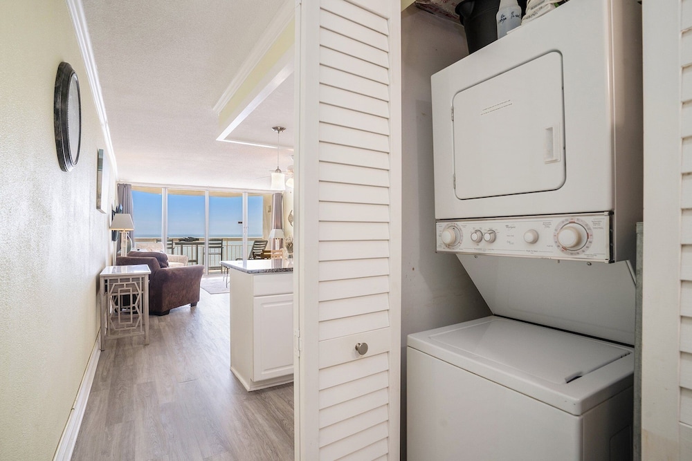 0906 Waters Edge Resort 1 Bedroom Condo by RedAwning - photo 23