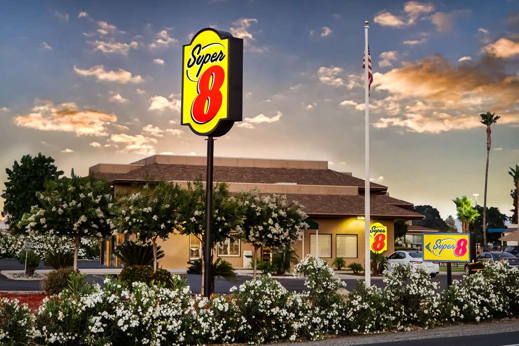 Super 8 by Wyndham Lindsay Olive Tree - photo 5