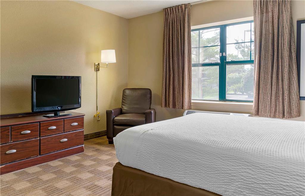 Extended Stay America Suites Toledo Holland - photo 14