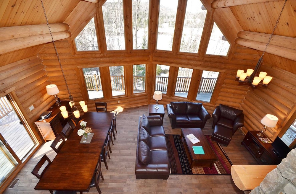 Chalet Serenite — 4-Star Luxury Hotel in Mont-Tremblant, Canada