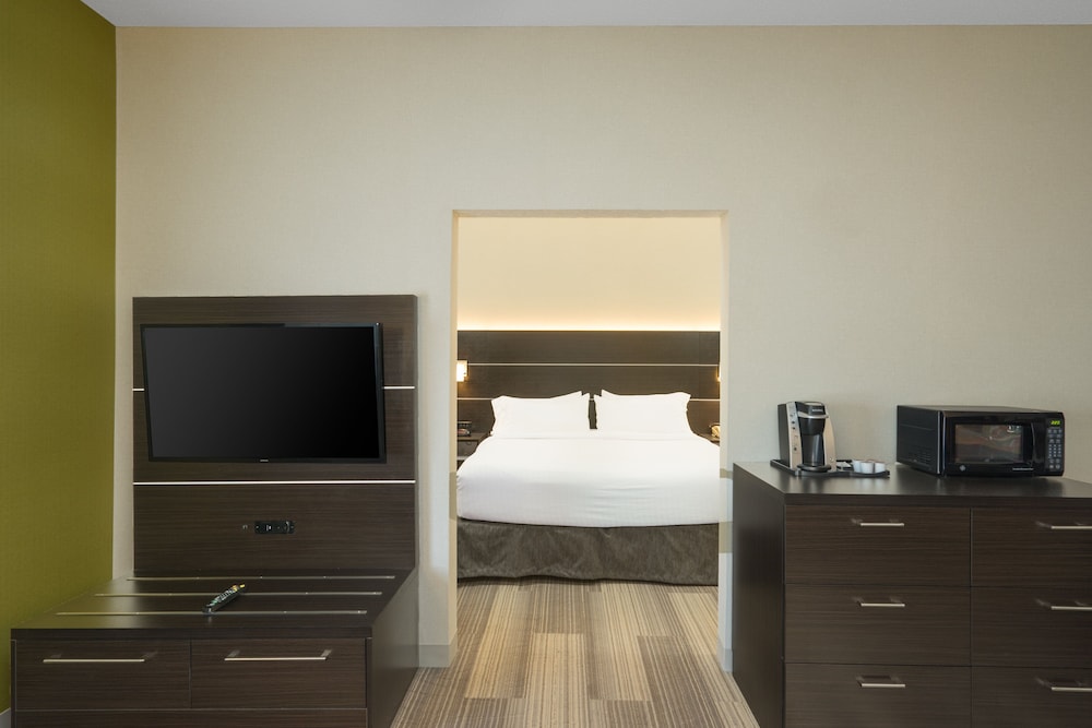 Holiday Inn Express Bloomsburg by IHG - photo 9