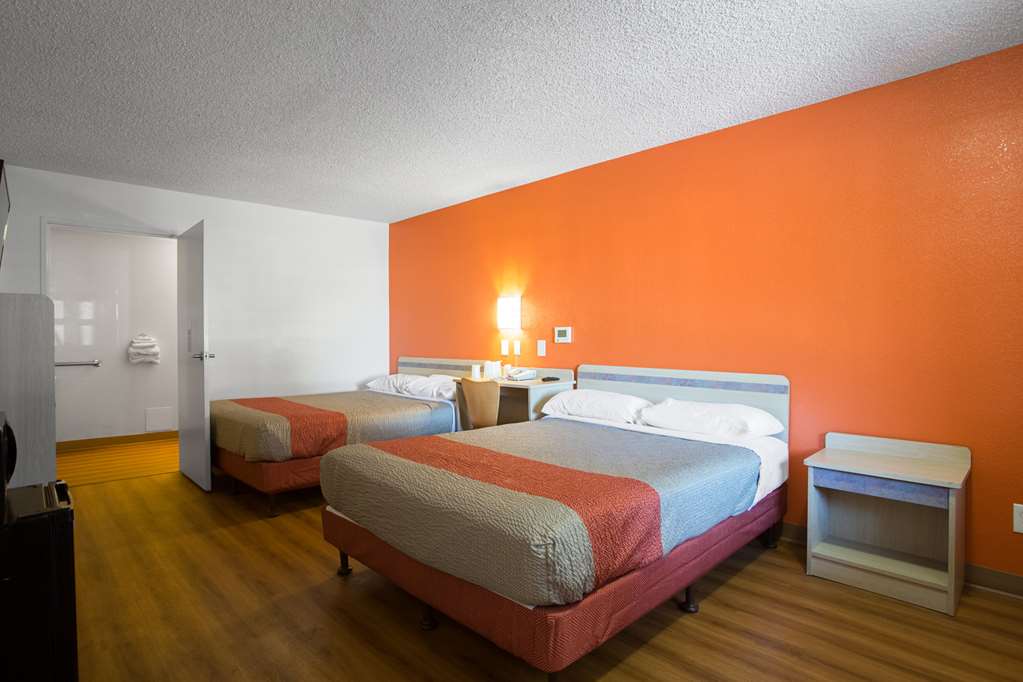 Motel 6 Kingman AZ Route 66 West - photo 15