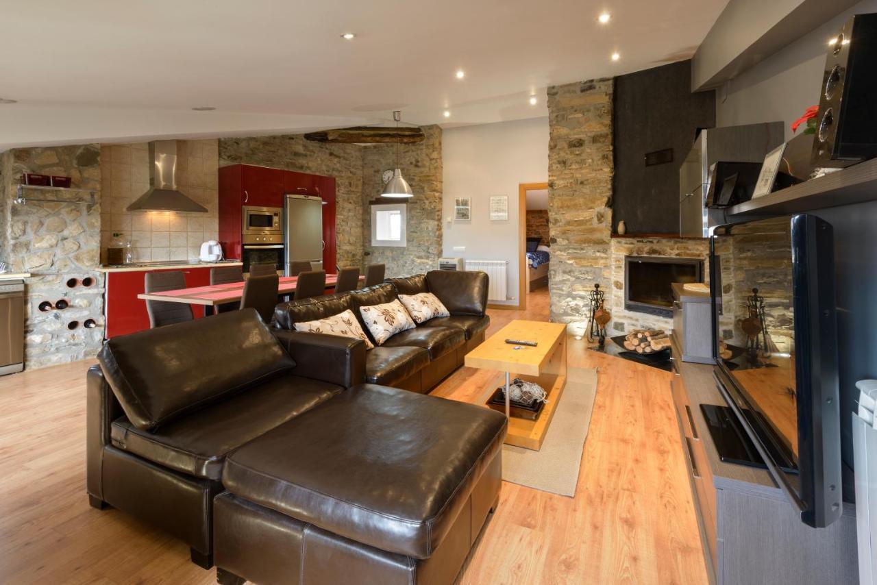 Alojamiento Duque De Jaca — Jaca