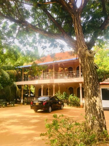 New Land Guest House — 4-Star Luxury Hotel in Batticaloa, Sri Lanka