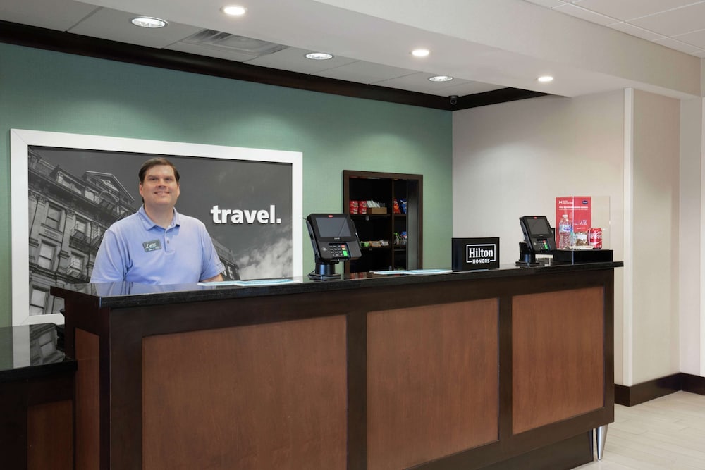 Hampton Inn & Suites Wheeling The Highlands - photo 3