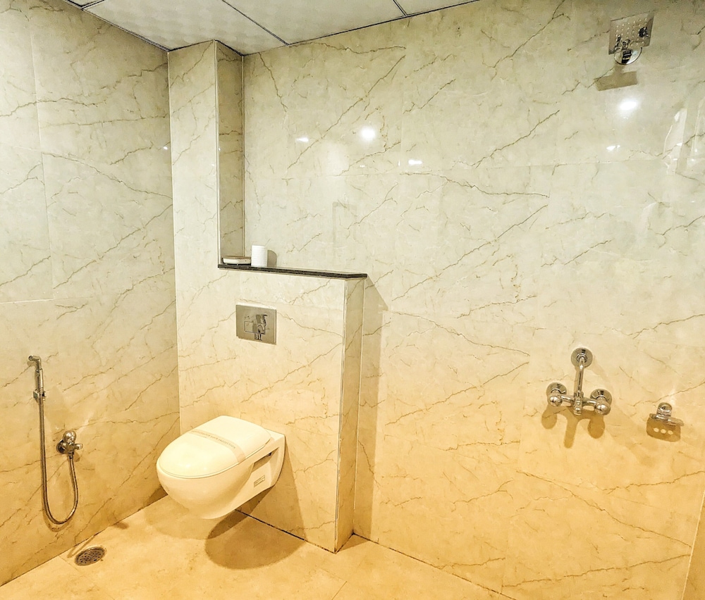 Elegance Suites - carbon neutral hotel in Lucknow