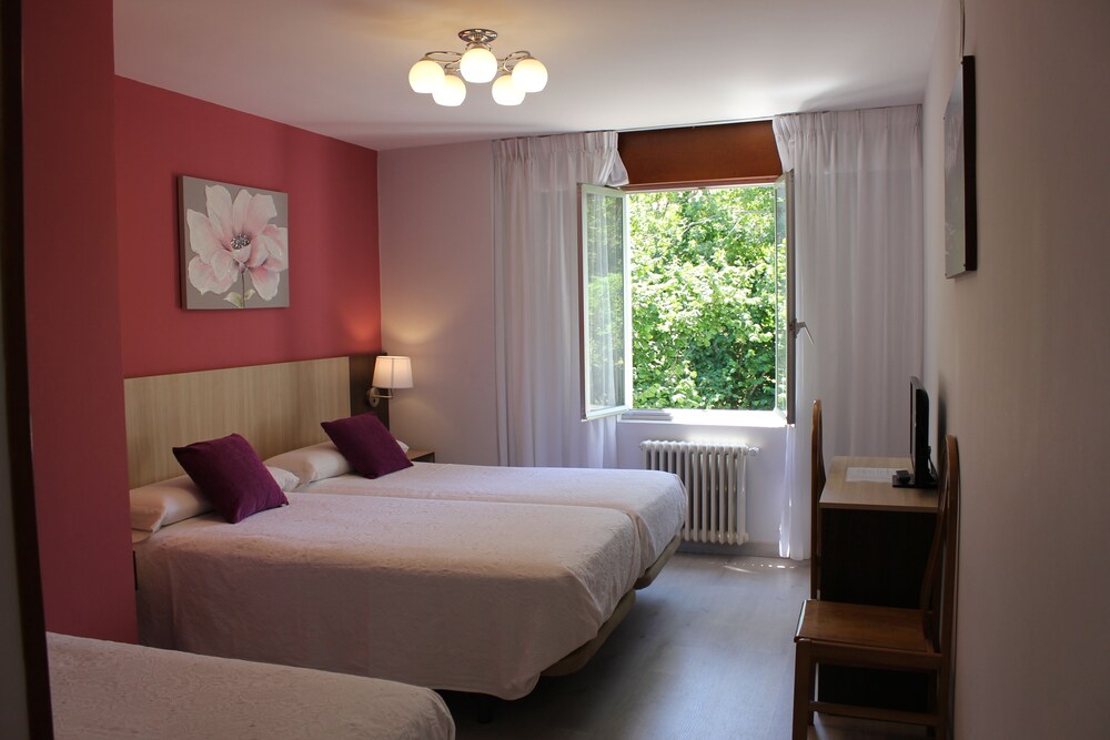 Hostal Casa Abascal — Posada De Valdeon — photo 3