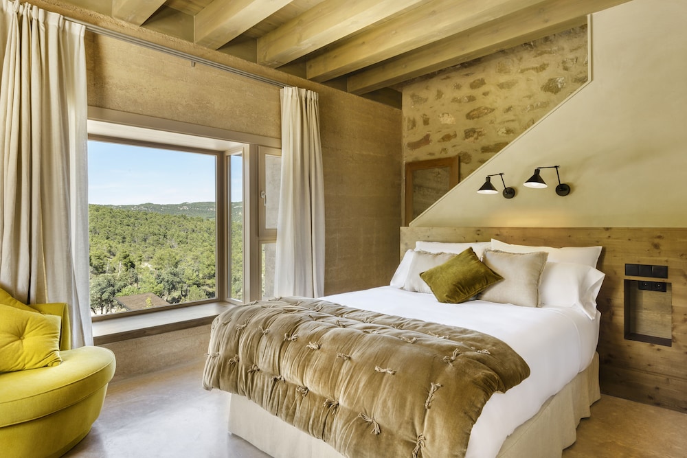 Torre del Marqués Hotel Spa & Winery Small Luxury Hotels — hotel in Monroyo