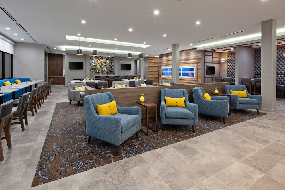 SpringHill Suites by Marriott Escondido Downtown - photo 28