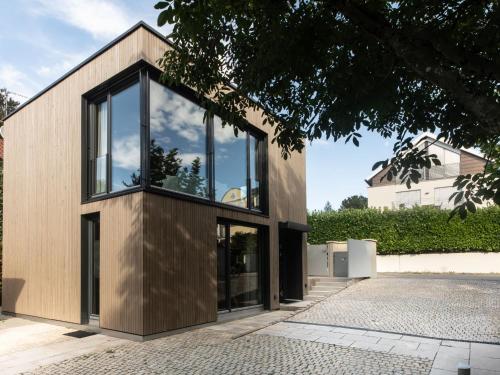 Lakeside Lodge — 4-Star Luxury Hotel in Nonnenhorn, Germany