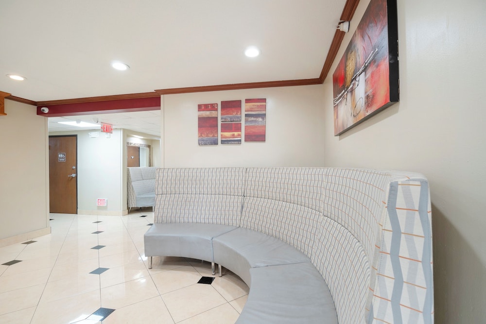 Rodeway Inn Houston North Greenspoint Houston TX - photo 7