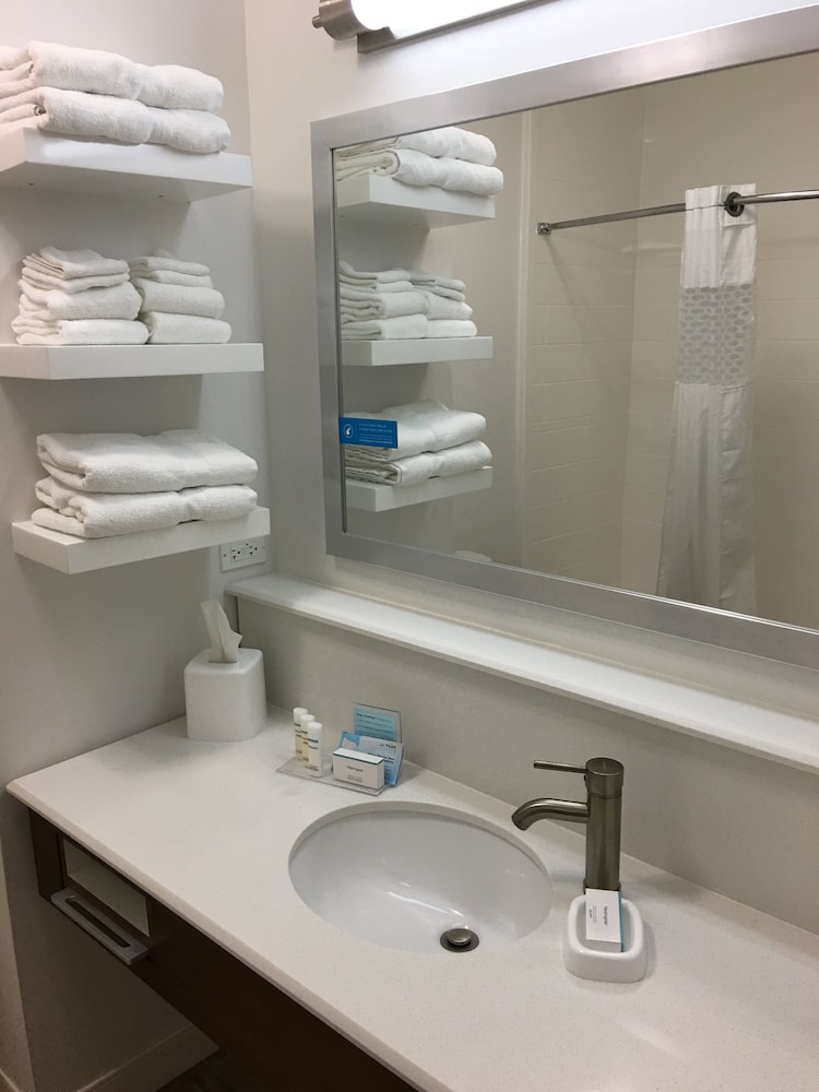 Hampton Inn McPherson - photo 38
