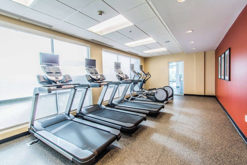 Towneplace Suites by Marriott Evansville Newburgh - photo 26