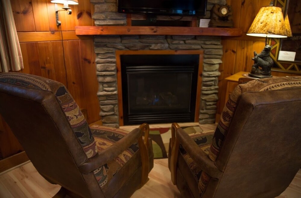 The Homestead Inn - photo 8