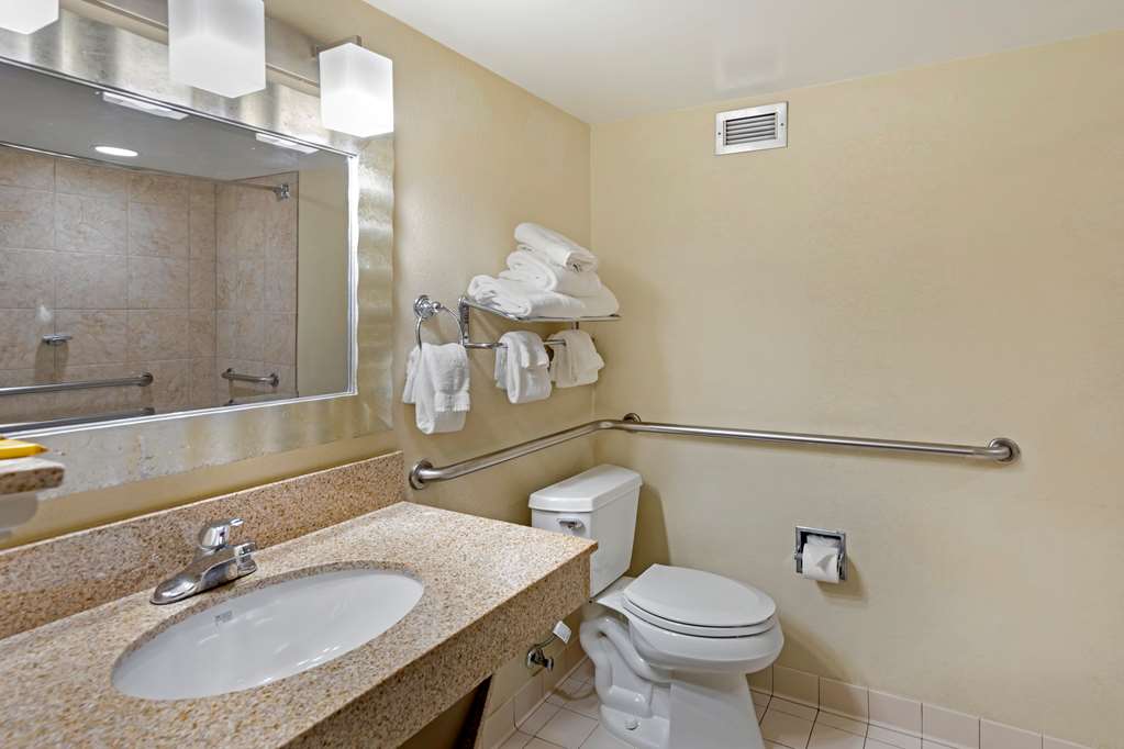 Best Western Plus Madison Huntsville Hotel - photo 21