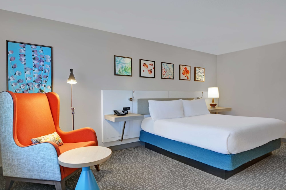Hilton Garden Inn Jacksonville JTB Deerwood Park - photo 12