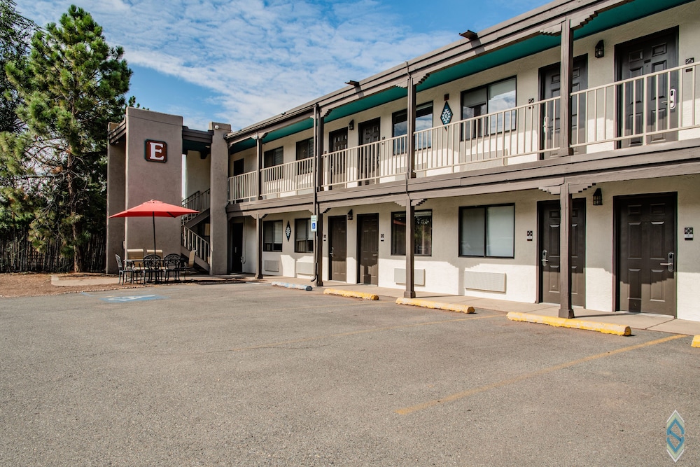 The Sage Hotel - photo 88