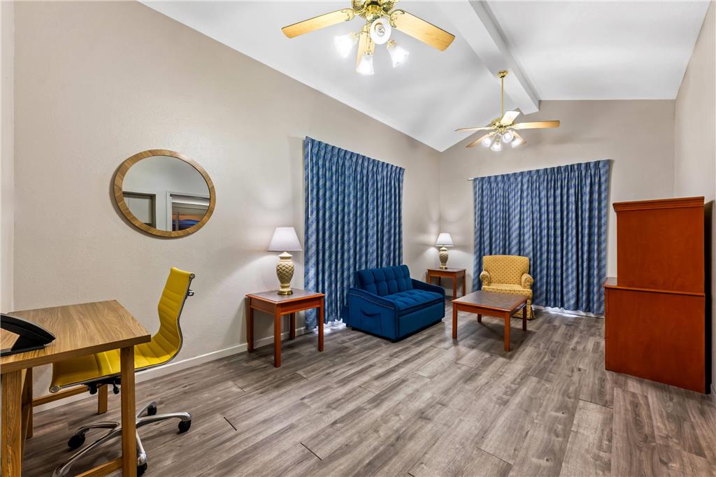 Days Inn by Wyndham Birmingham West - photo 30