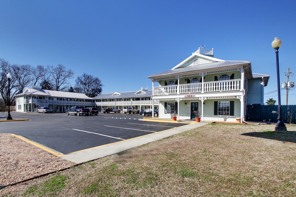Key West Inn Wetumpka — hotel in Wetumpka