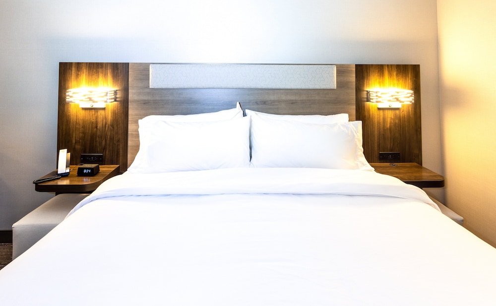 Holiday Inn Express & Suites Harrisonburg University Area by IHG - photo 22