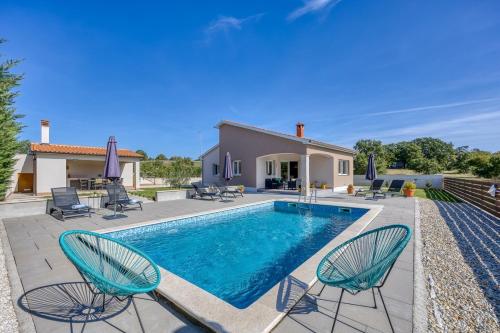 Villa Brijona — 4-Star Luxury Hotel in Tinjan, Croatia