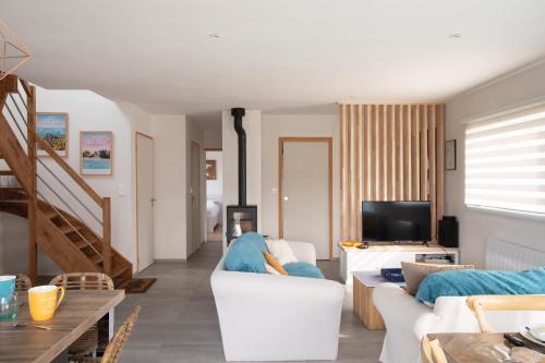 Côte et mer Proche plage parking privé in Erquy, France