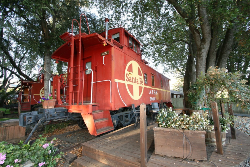 Featherbed Railroad Company - photo 26