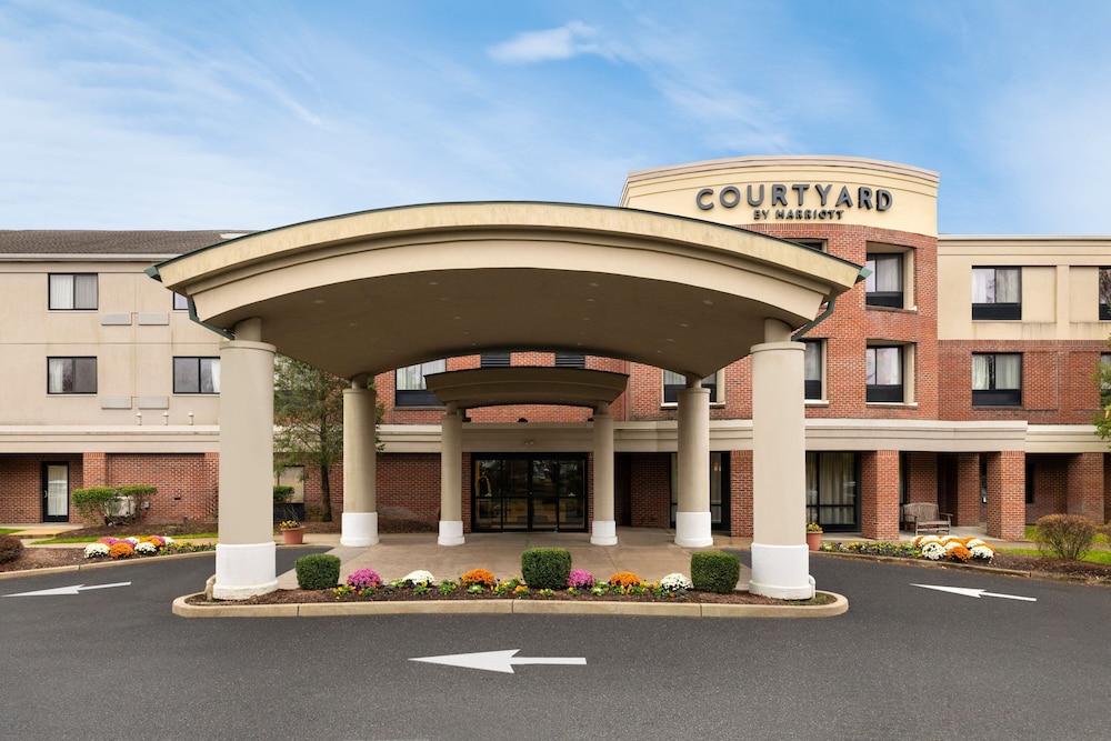 Courtyard by Marriott Wall at Monmouth Shores Corporate Park - photo 36