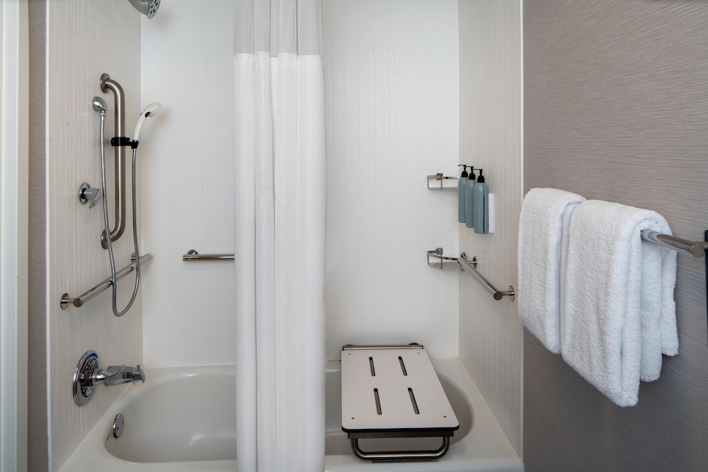 Courtyard by Marriott Decatur - photo 9