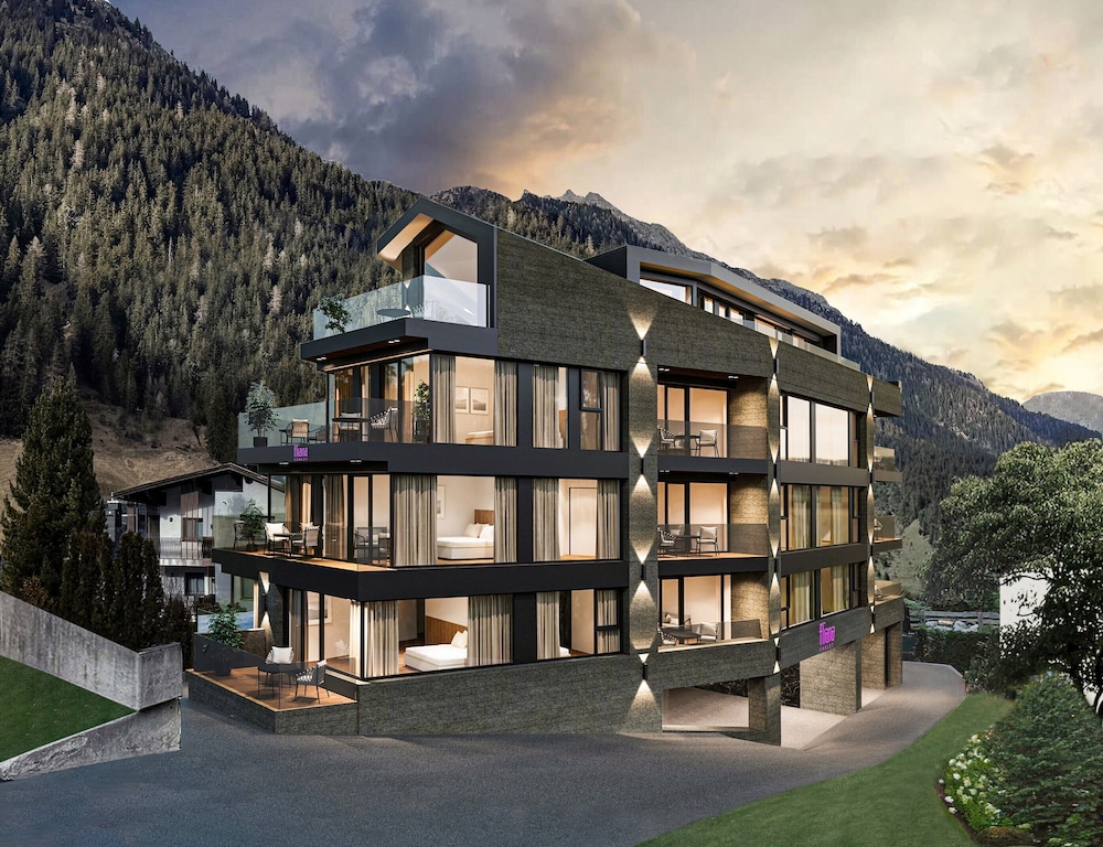 Alpenrose - carbon neutral hotel in Ischgl
