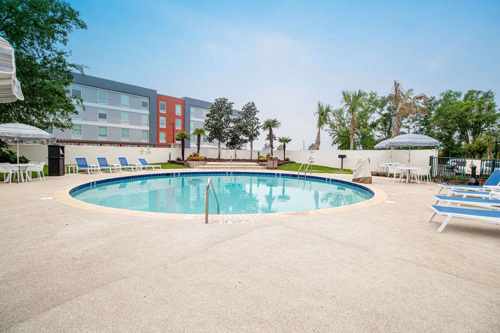 Econo Lodge Inn & Suites Foley North Gulf Shores - photo 49