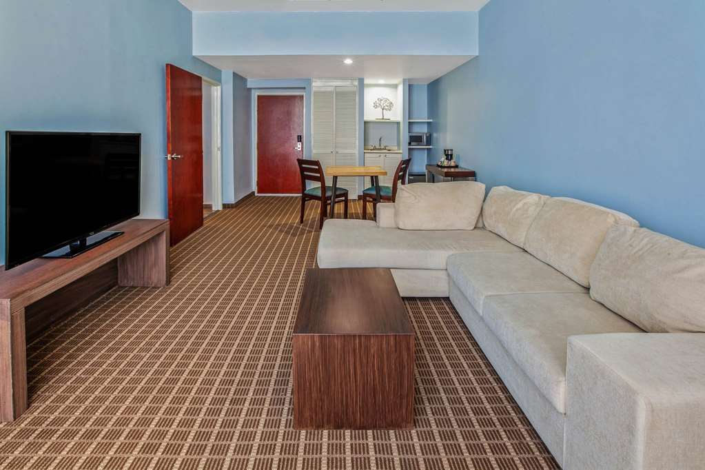 Guest room