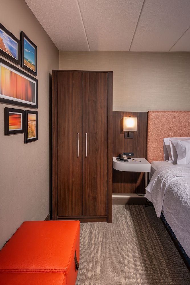 Hampton Inn Fall River Westport - photo 6