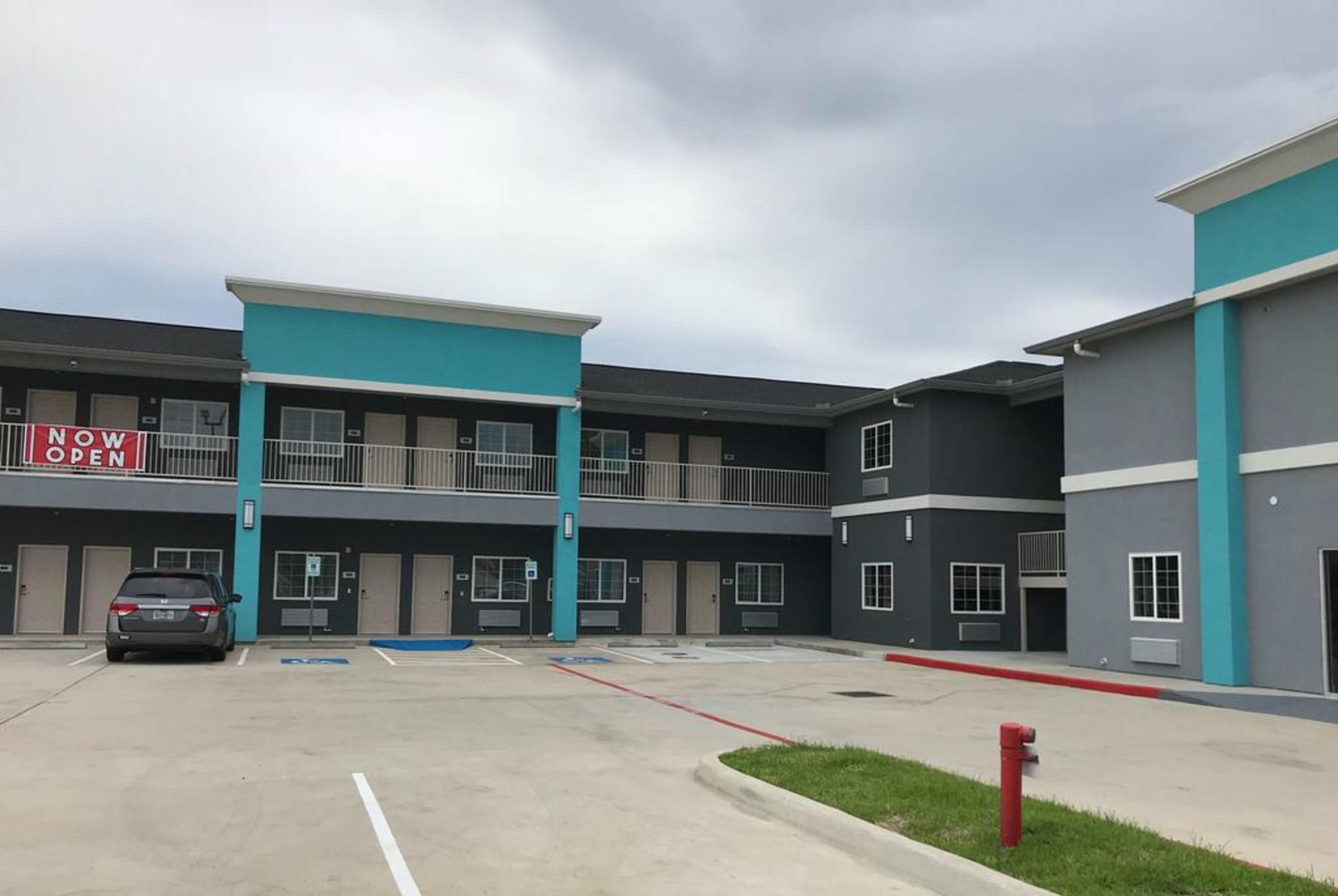 Americas Best Value Inn Houston Willowbrook - photo 5