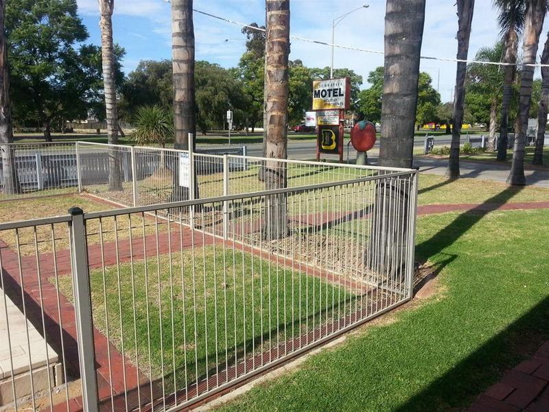 Sunraysia Motel & Holiday Apartments