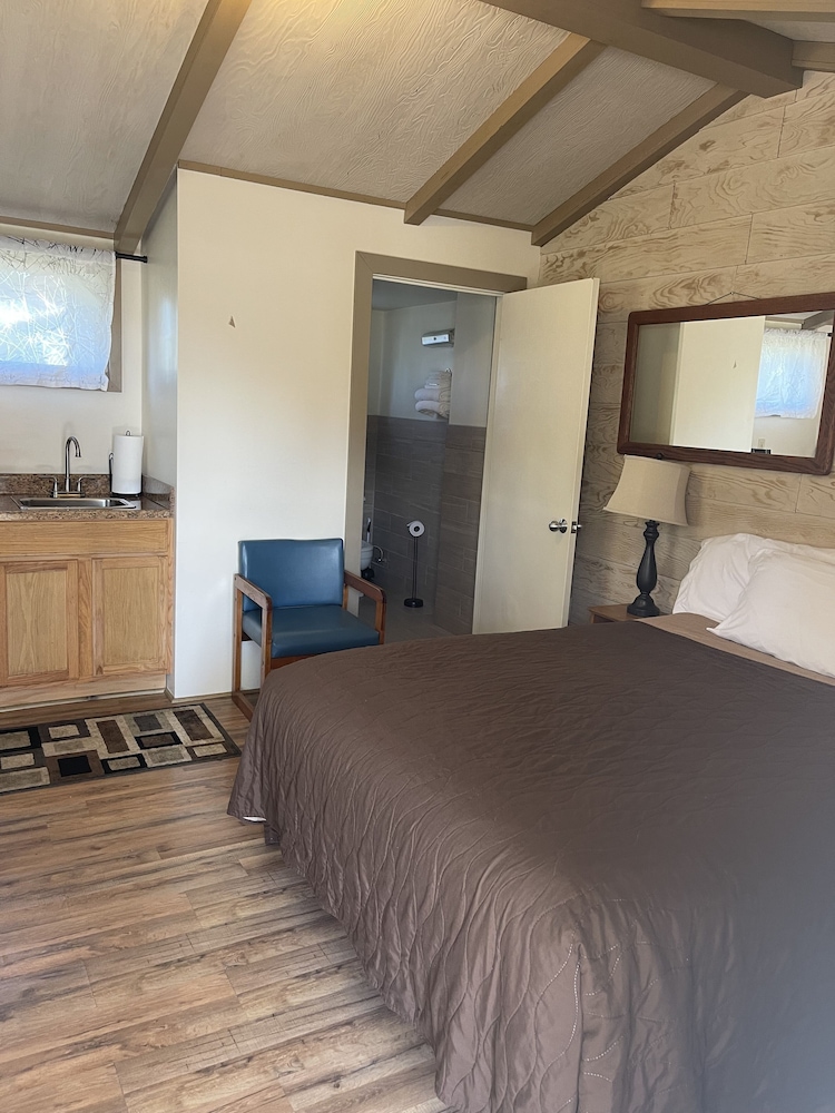 Woodland Motor Lodge - photo 44