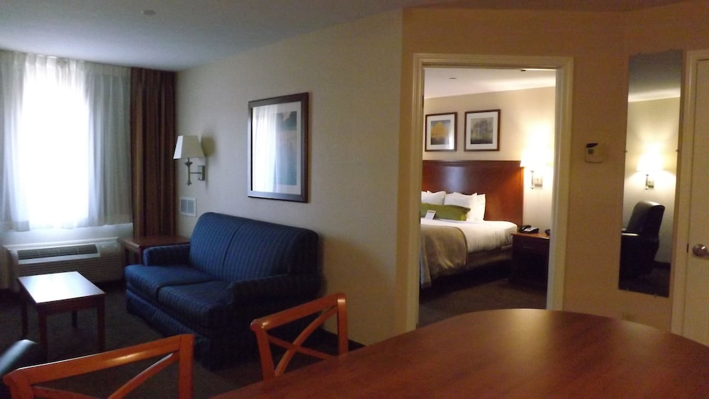 Candlewood Suites Fredericksburg by IHG - photo 6
