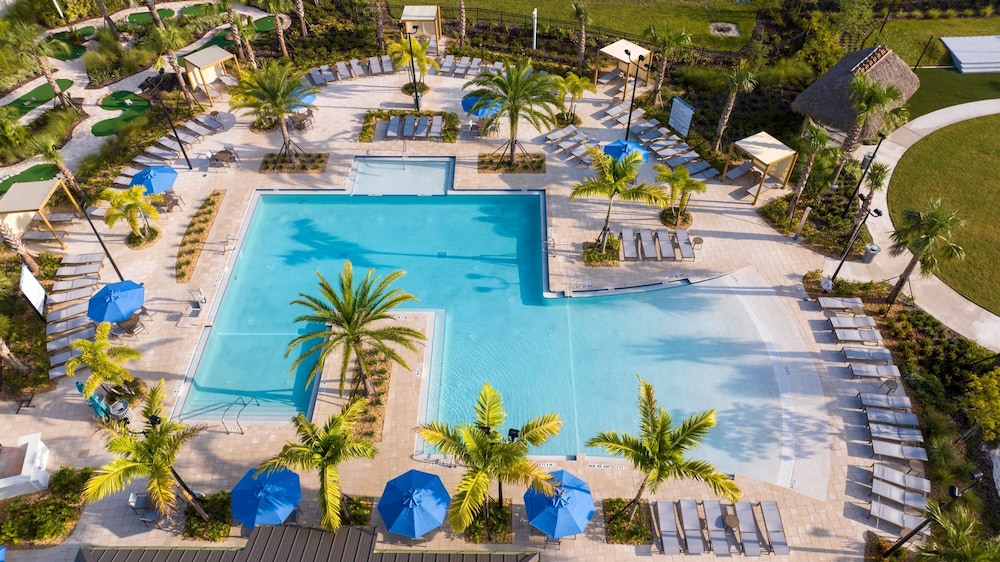 Gorgeous 6 Bd SF Close to Disney w Pool Champions Gate Resort 712 - photo 104