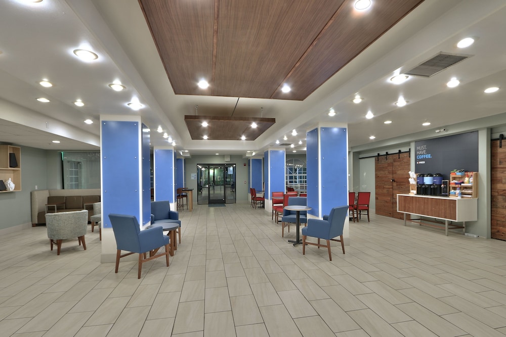 Holiday Inn Express Santa Rosa By Ihg - photo 26