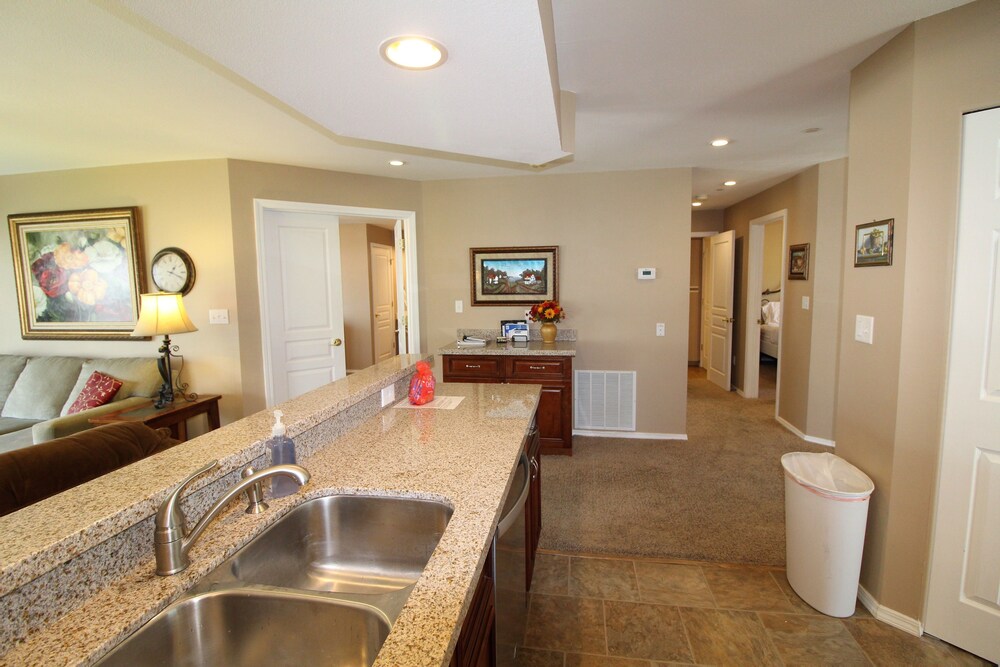Brook Poolside Walk In Meadow Brook - photo 14
