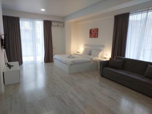 Luxury Studio on Gorgasali 53#2 — 4-Star Luxury Hotel in Tbilisi, Georgia