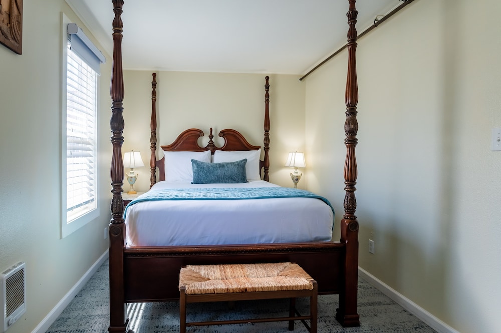 Gilbert Inn Seaside - photo 43