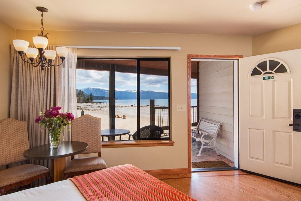 Mourelatos Lakeshore Resort - photo 5