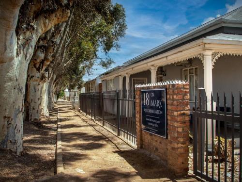 18 on Mark — 4-Star Luxury Hotel in Willowmore, South Africa