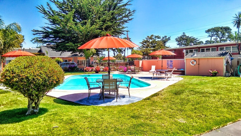 Butterfly Grove Inn - photo 53